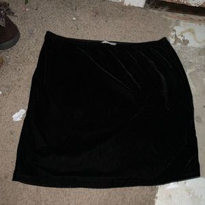 Velvet skirt